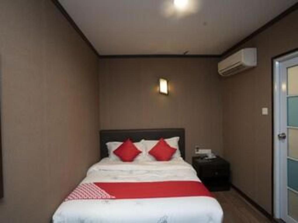 S Bee Hotel Johor Bahru Exterior photo